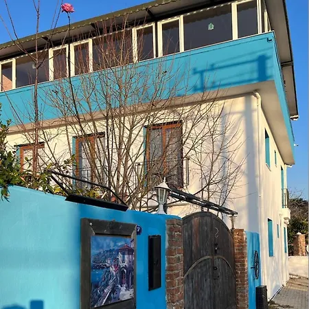 Linden House